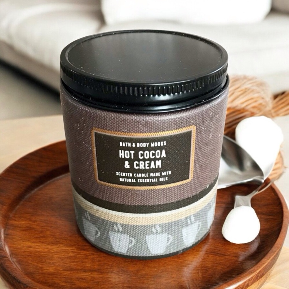 🆕30+ Hrs Hot Cocoa and Cream Candle by Bath and Body Works SINGLE WICK